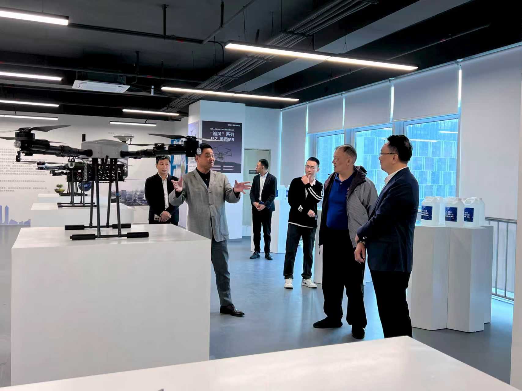 1764638196616347.jpg 4419991fdf3ffa5fa7308ef086b84122.jpg