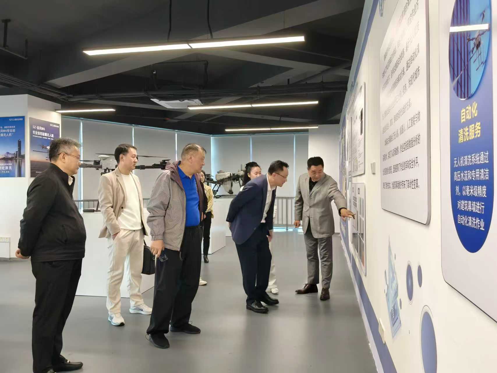 1764638320690369.jpg b1e4a784e23768338432dfd0503edd5a.jpg