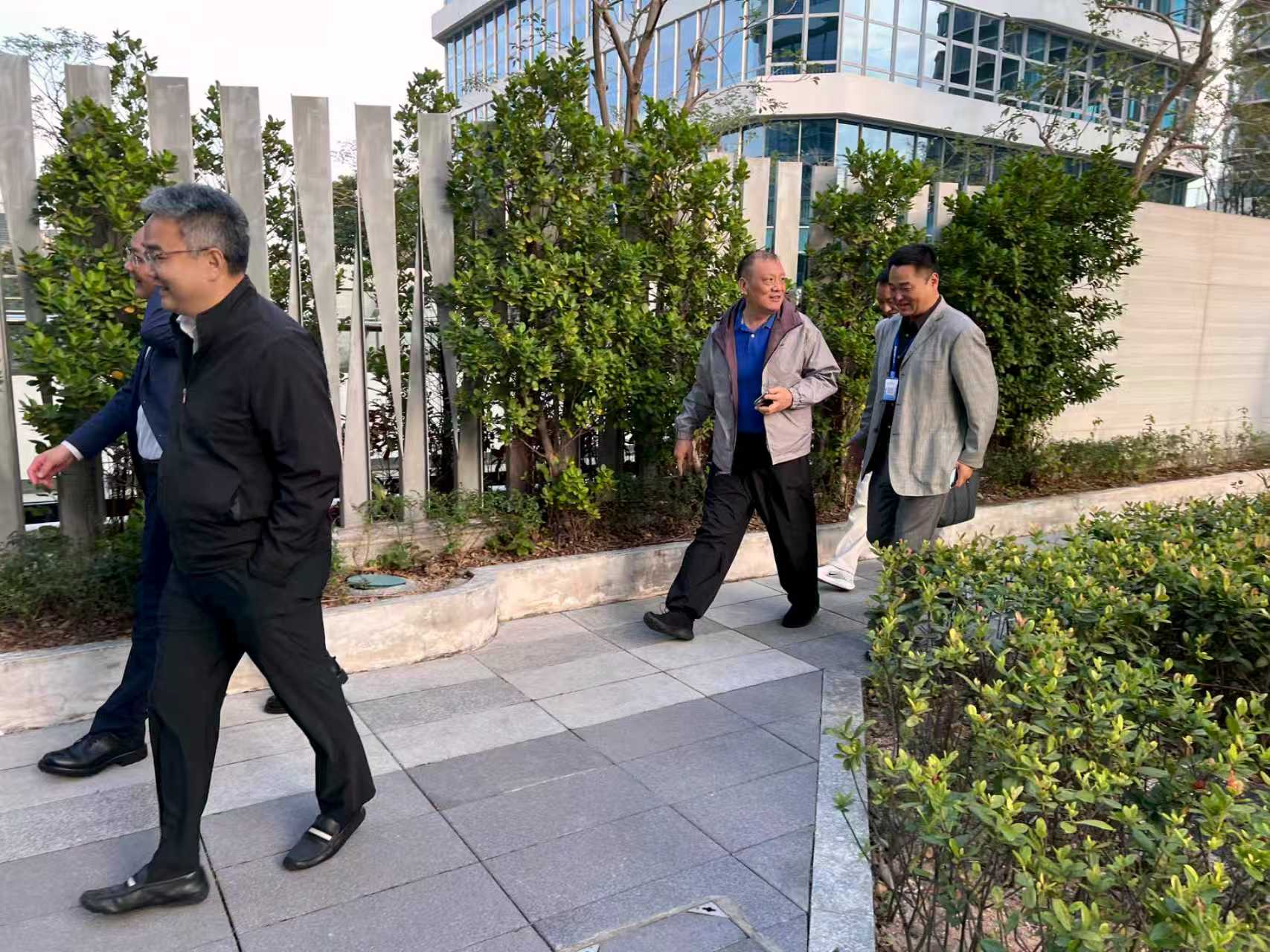 1764638381161264.jpg 350ee5a696133d69506ea060424a2eb0.jpg